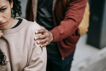 5 Romantic Ways to Apologize to Your Partner and Rekindle Your Love