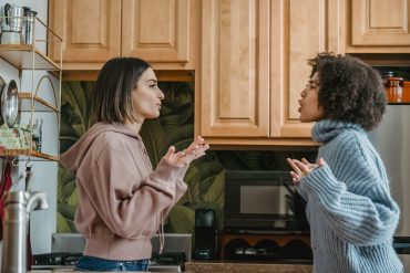 10 Tips to Address Sibling Rivalry: Strategies for Conflict Resolution in Family
